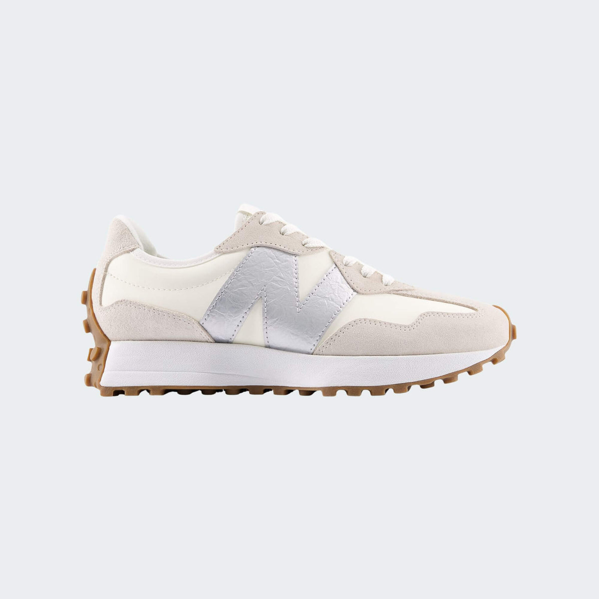 New Balance W327240 Sneakers – Sand/Beige con Logo Silver - p/e 2026