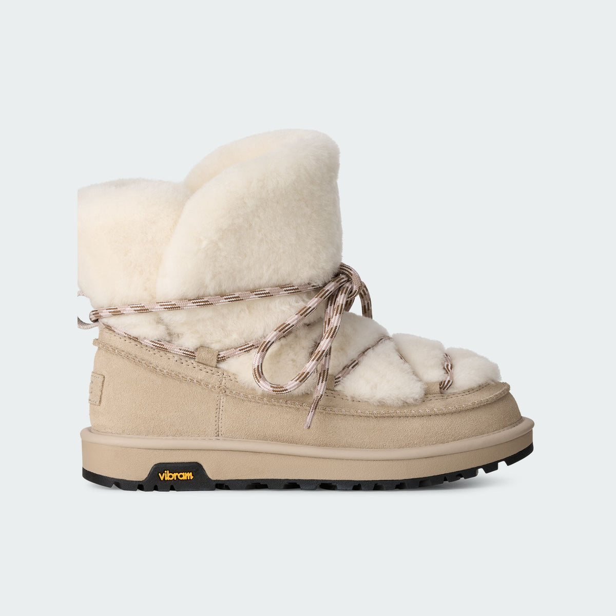 Ugg W Classic tread tronchetto donna sand- a/i 2026