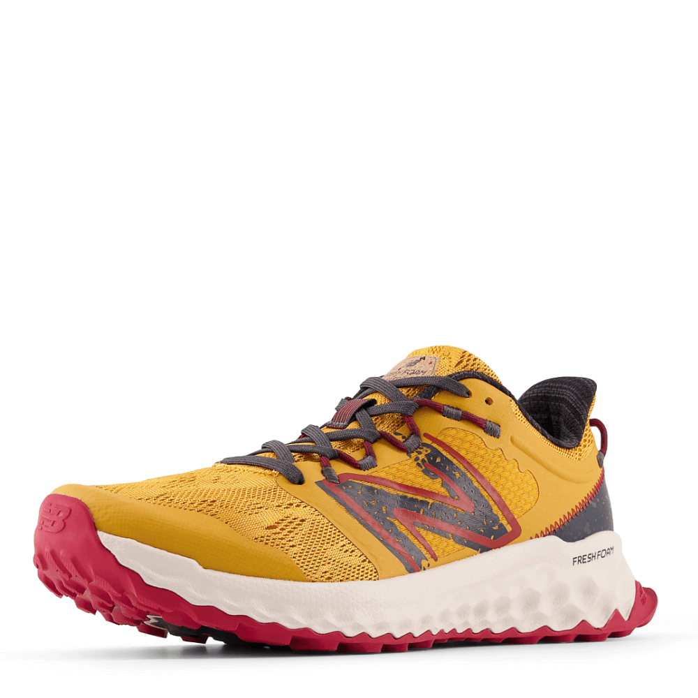 New Balance MTGAROLG sneaker uomo gialla p e 2023 Les
